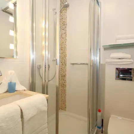 Koehler-am-dorfteich 아파트 *