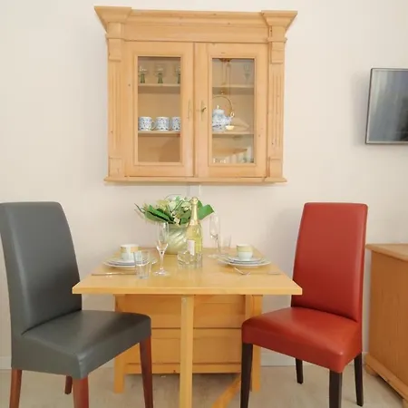 Koehler-am-dorfteich 아파트 *